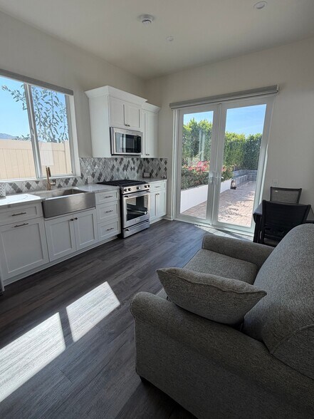 Building Photo - 7369 Grazing Ln