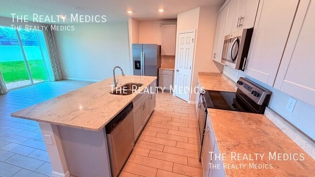 Building Photo - 702 Alta Vista Ct