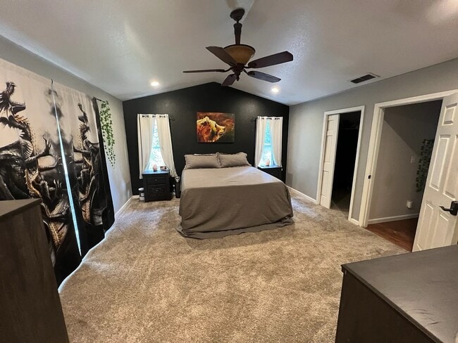 Building Photo - 5681 Manx Rd