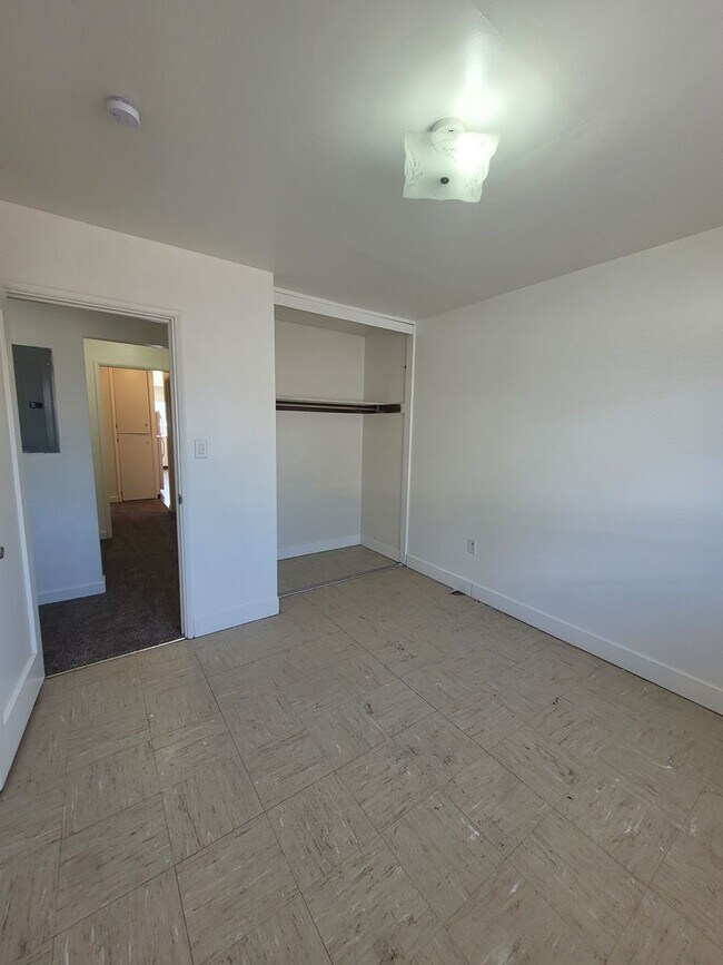 Building Photo - 821 Cannon Ln