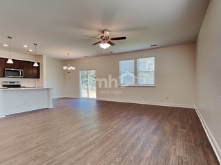 Building Photo - 309 W Cartess