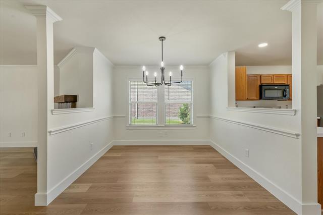 Building Photo - 6409 Saddleback Dr