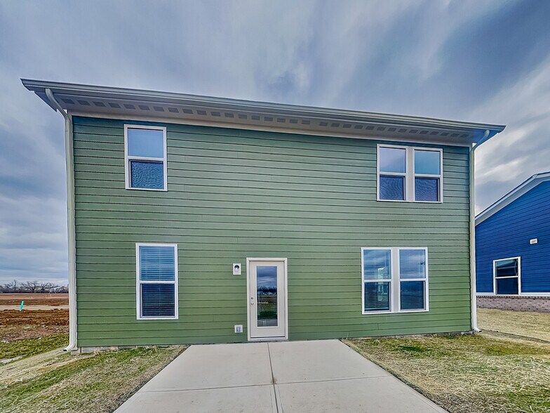 Building Photo - 8662 Hollander Dr