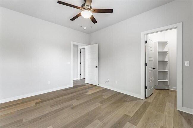 Building Photo - 3305 SW Hillstone Ave
