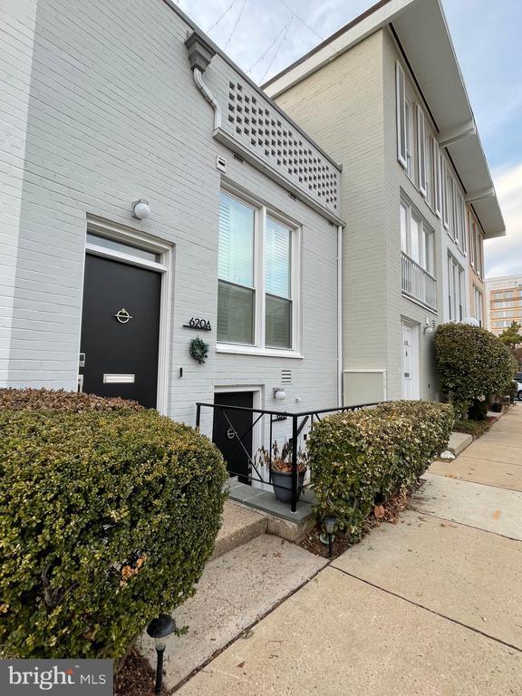 Building Photo - 620 3rd St SW