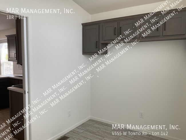 Building Photo - 4555 W Tonto Rd