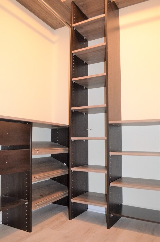 Building Photo - 1285 Wyndham Ln