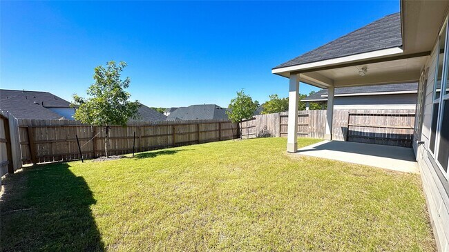 Building Photo - 2805 Bluebonnet Ridge Dr