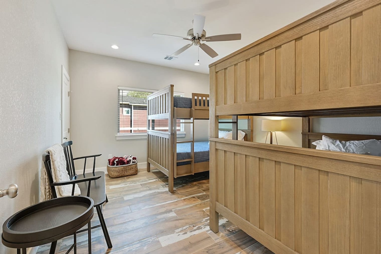 Building Photo - 105 Anderson St