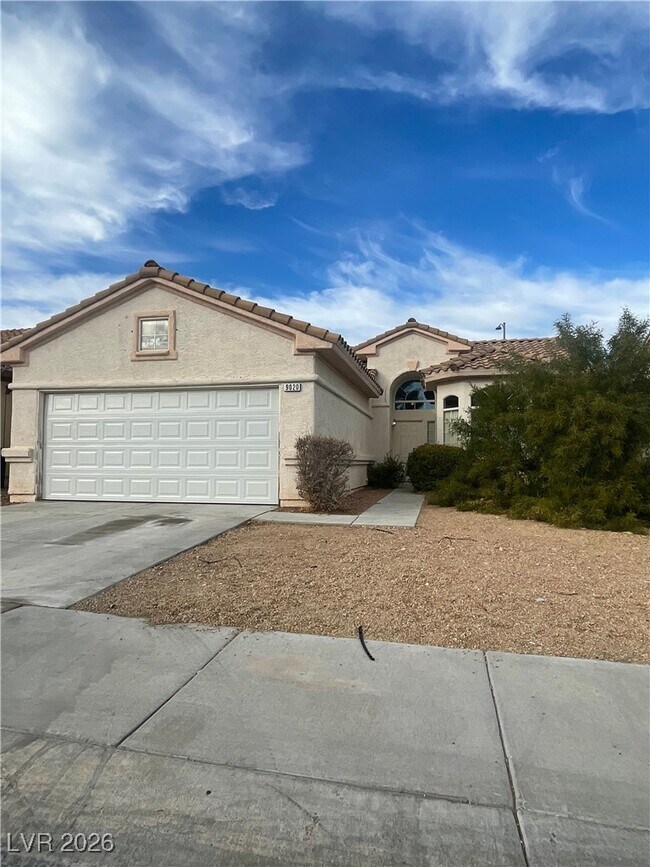 Building Photo - 9020 Valley of Fire Ave