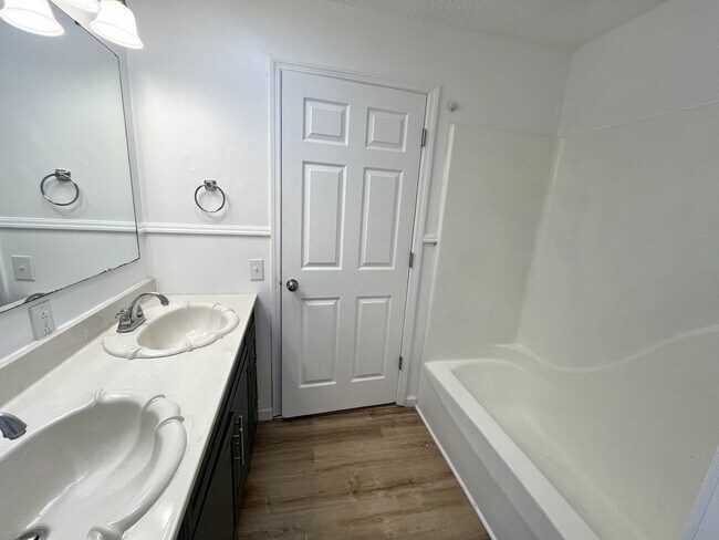 Building Photo - Fully Remodeled Brick Home W/ BIg Yard