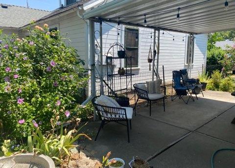 Building Photo - 110 6th St