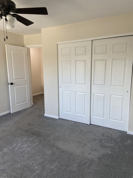 Building Photo - 5662 Running Brook Rd