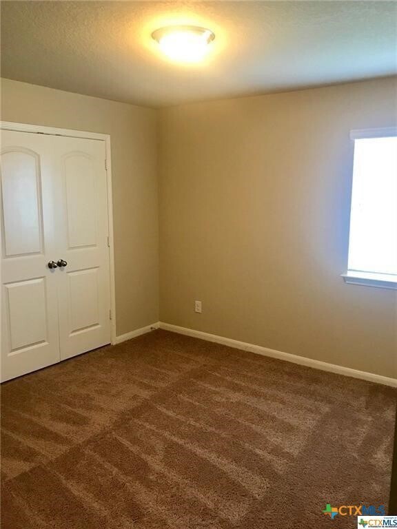 Building Photo - 2282 Falcon Way