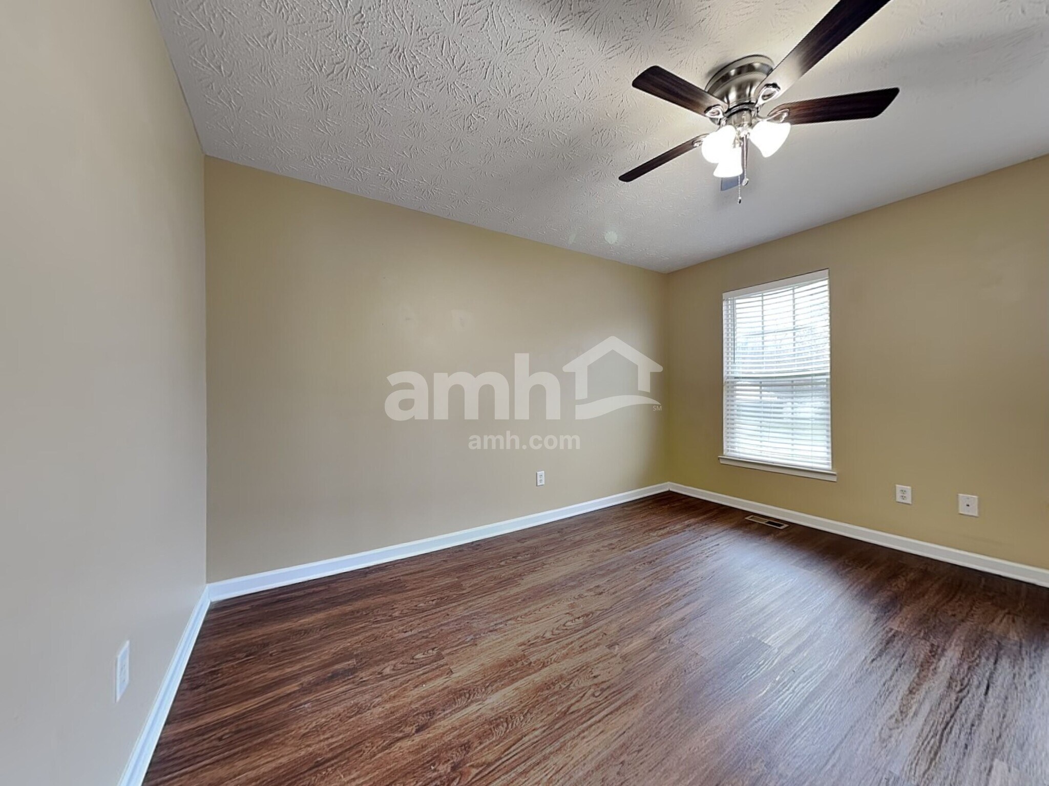 Building Photo - 5117 Rivers Edge Blvd