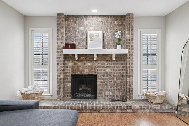 Building Photo - 4159 Steck Ave