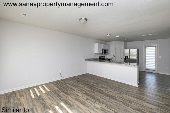 Building Photo - 229 Maple Ave