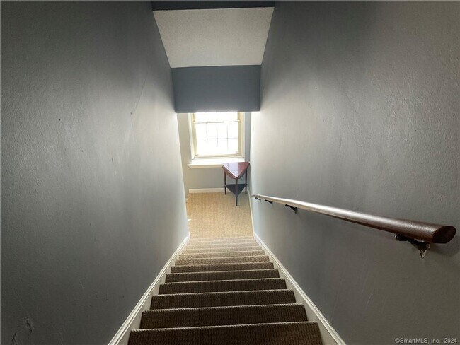 Building Photo - 1 Russell St