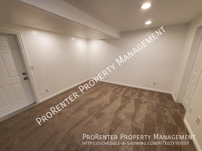 Building Photo - 3585 N 275 E