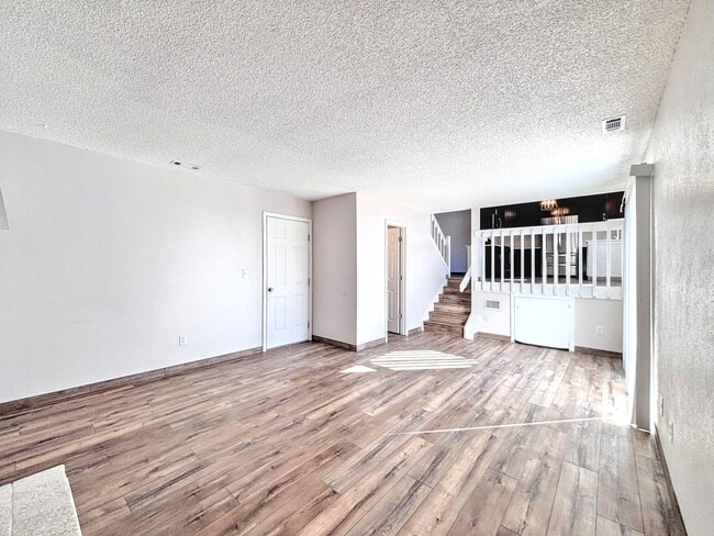 Building Photo - 8240 Lythrum Dr