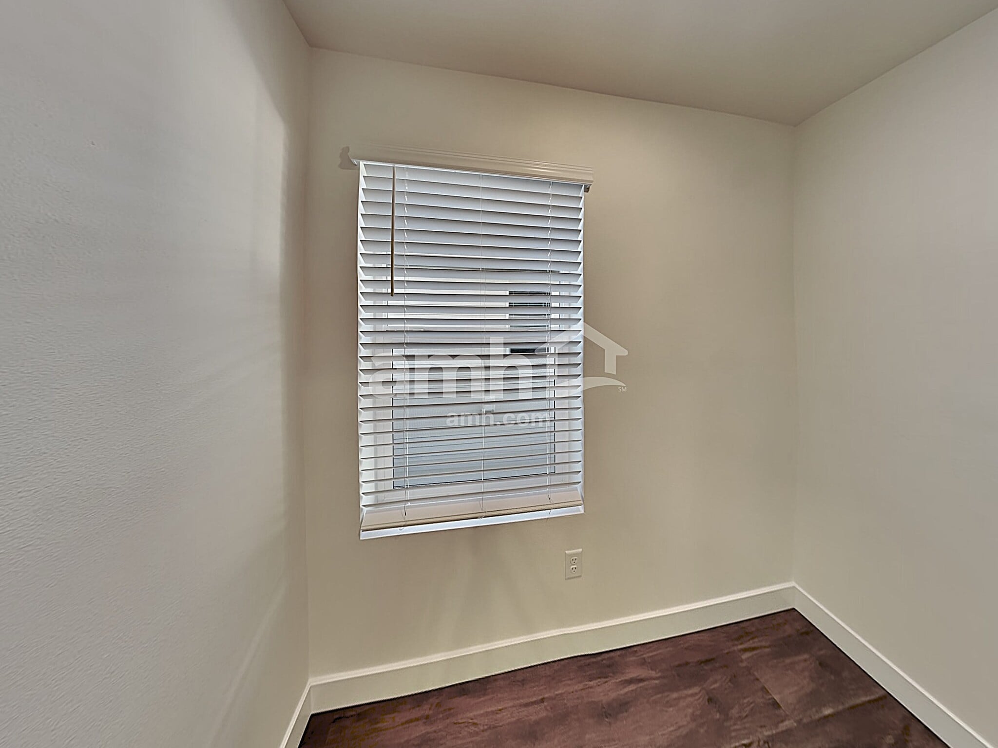 Building Photo - 9524 W Shumard St