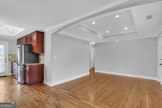 Building Photo - 1670 Cecilia Dr SE