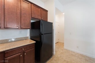 Building Photo - 8472 Garside Dr