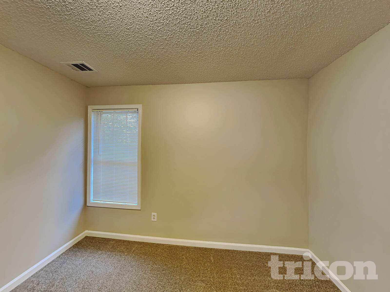 Building Photo - 6899 Mahonia Pl