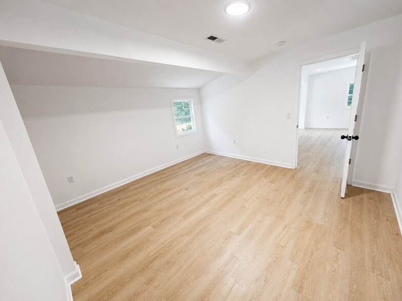 Building Photo - 4807 Peach Orchard Rd