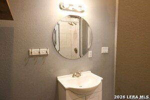 Building Photo - 75 Storeywood Dr