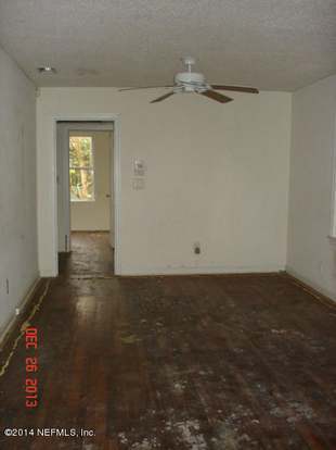 Building Photo - 918 Cornwallis Dr