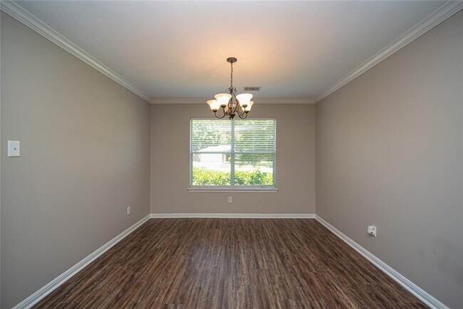 Building Photo - 16384 Sun View Ln