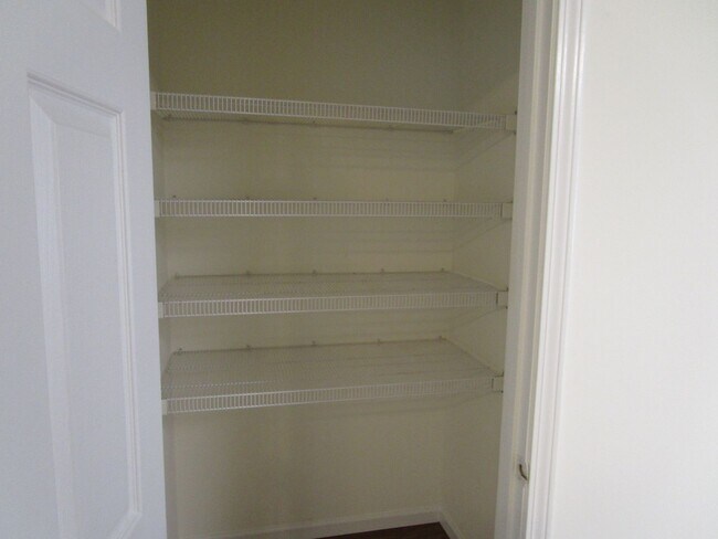 Building Photo - 3538-3540-3540 Prescott Dr