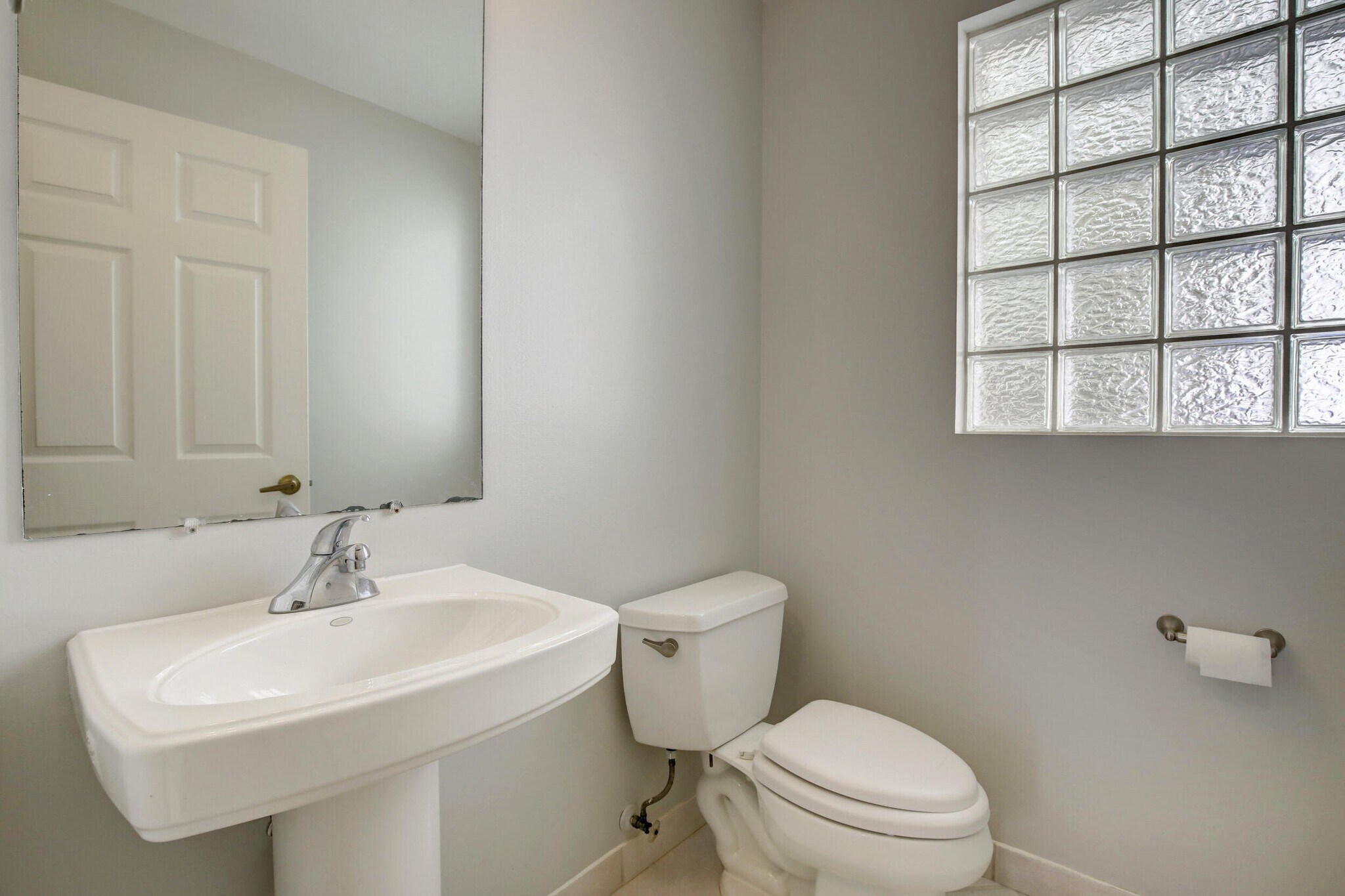 Building Photo - 7715 Colony Lake Dr