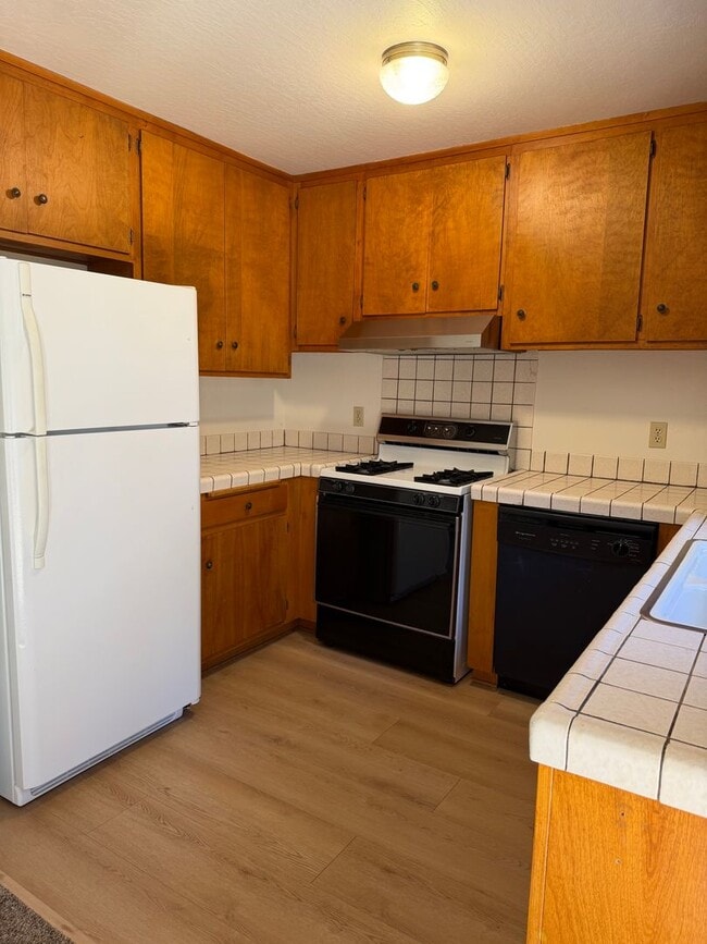 Building Photo - Pioneer Home