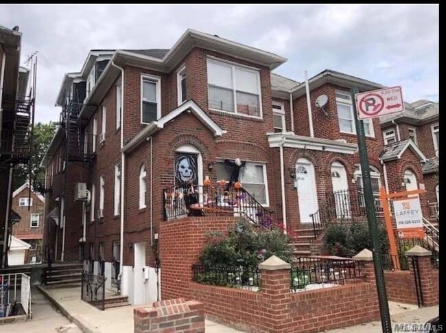 Building Photo - 33-24 89th St