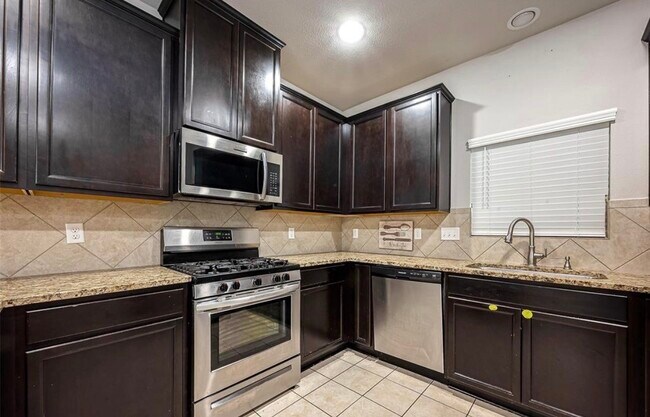 Building Photo - 6409 Hollock Meadows Ln