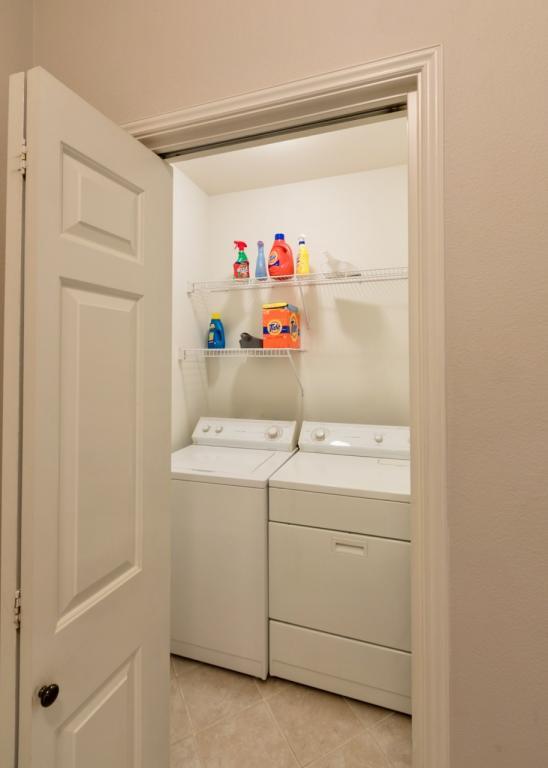 Building Photo - 5000 NW Village Park Dr