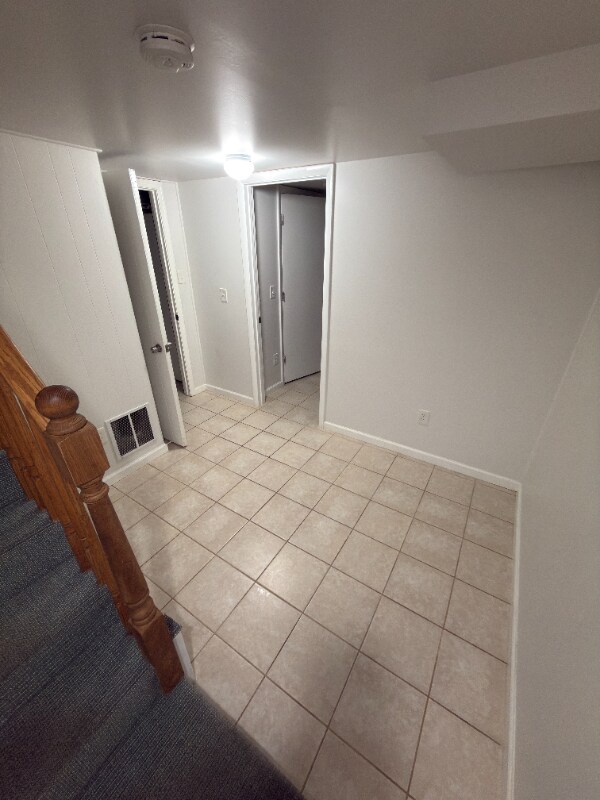 Building Photo - 6919 Rolling Rd