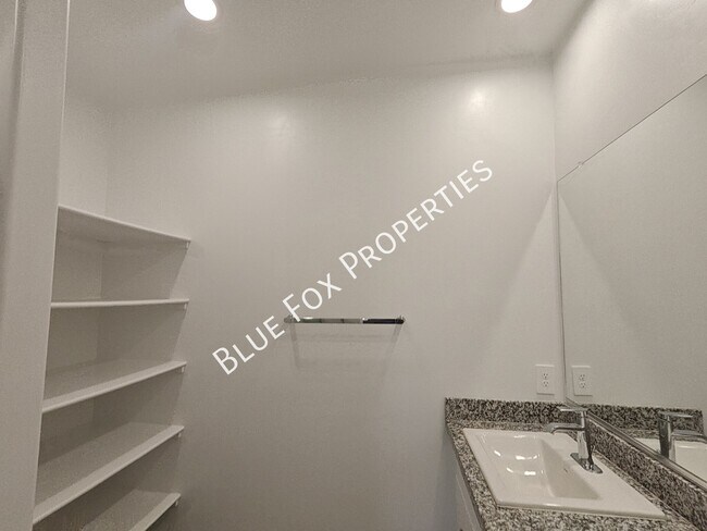 Building Photo - 12209 E Ava Lynn Dr