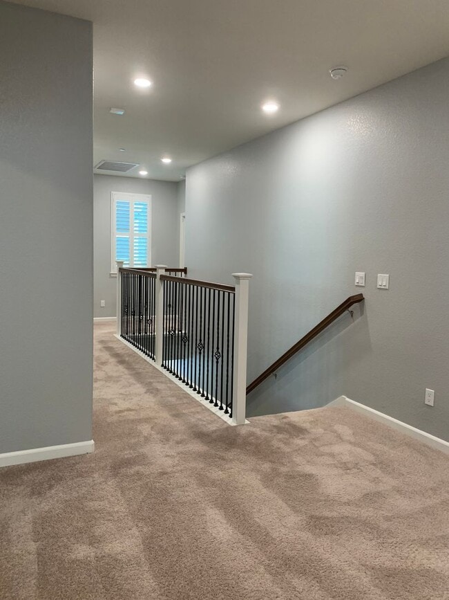 Building Photo - Designer Inspired 4x3 Stunning Home with Bonus Room and 2 Car Garage!