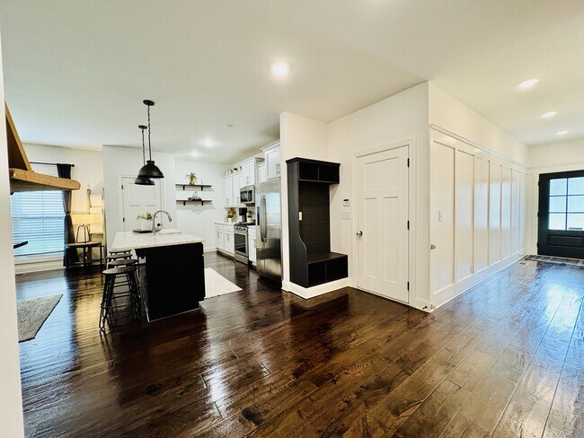 Building Photo - 1268 Easthaven Dr
