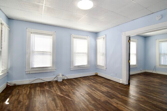 Building Photo - 425 Taylor St