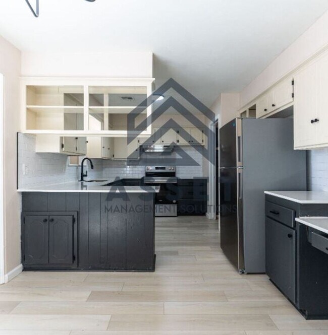 Building Photo - 801 Cogswell Cir