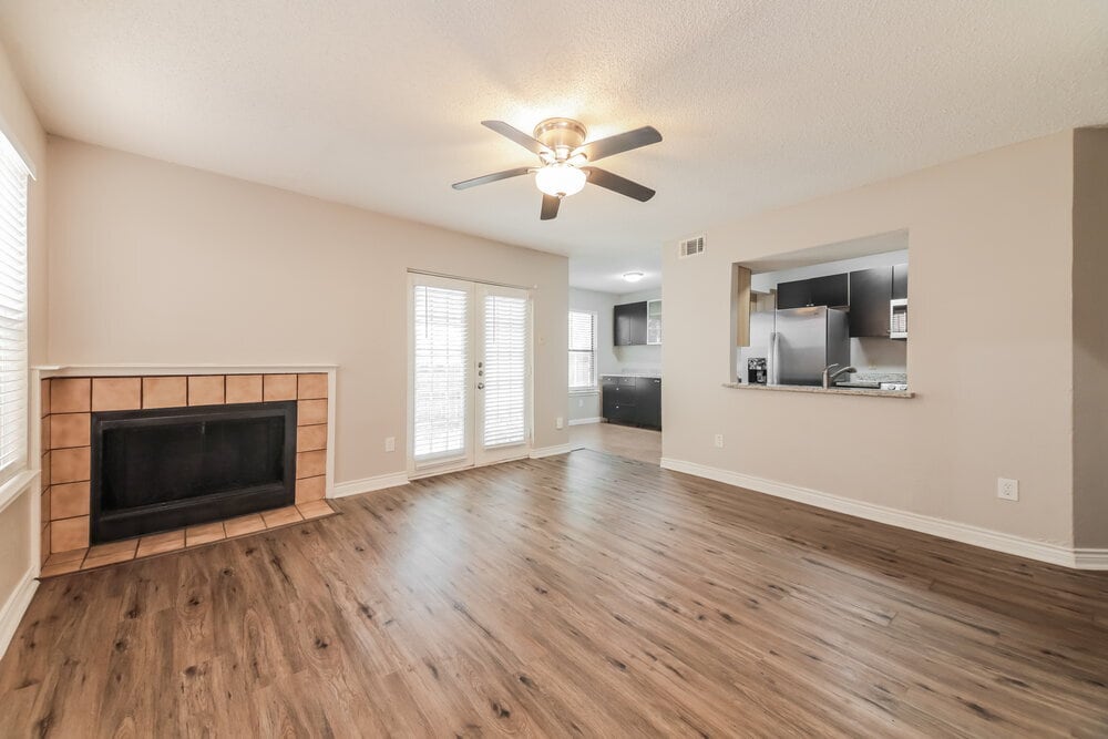 Building Photo - 402 Dawn Dr