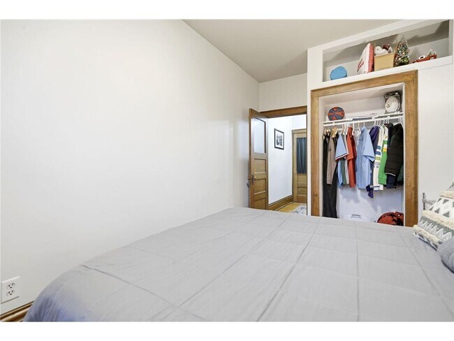 Building Photo - 1204 Harmon Pl