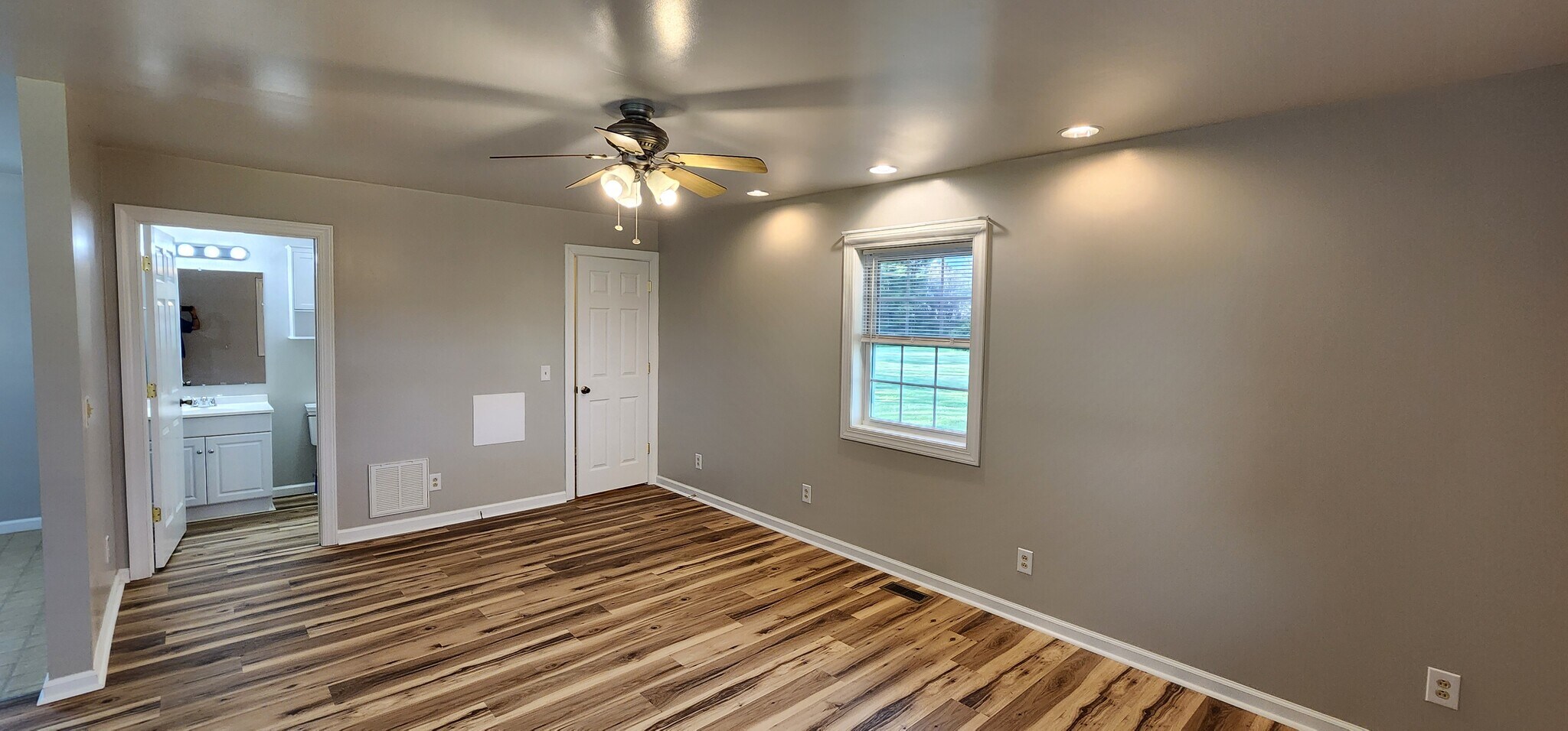 Building Photo - 9351 McGaheysville Rd