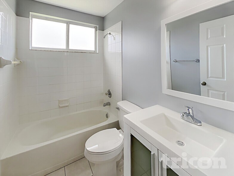 Building Photo - 3109 Camphor Dr