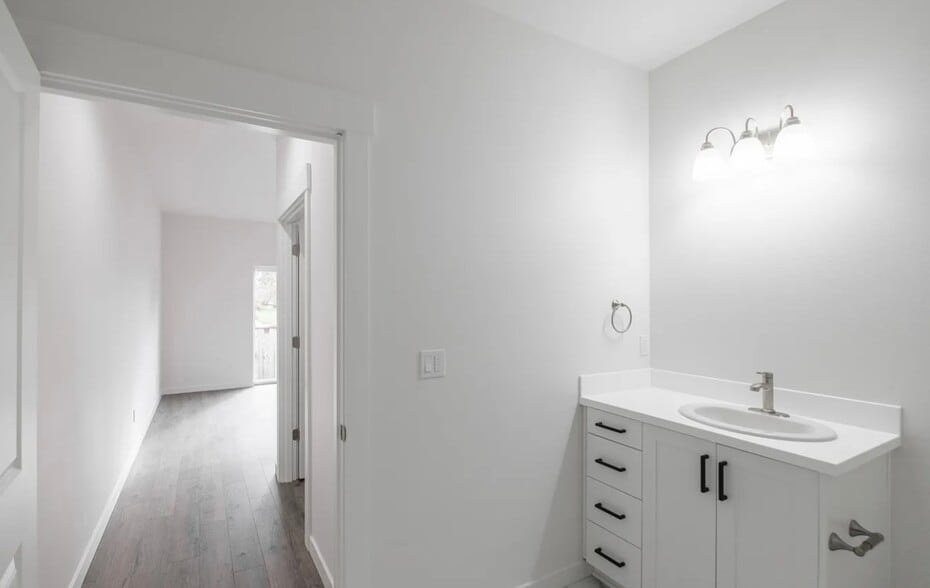 Building Photo - 2485 Roll Tide Ct