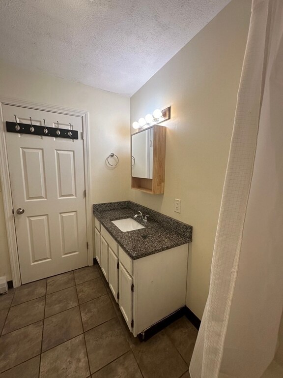 Building Photo - 13 Wittig Ct